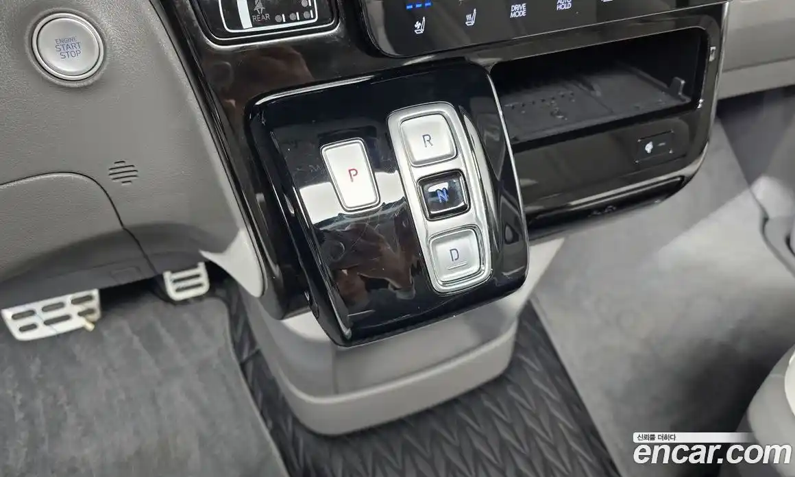 Hyundai Staria 2023 2.2 гидро в Москве № 1171343, фото 8