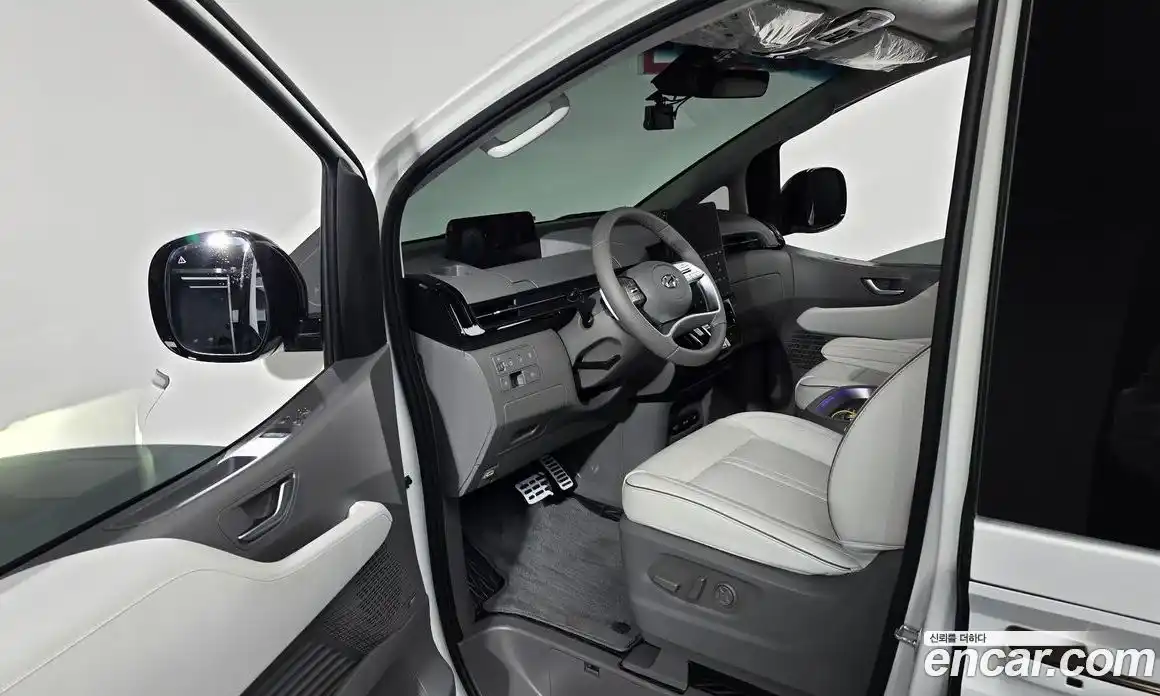Hyundai Staria 2023 2.2 гидро в Москве № 1171343, фото 9