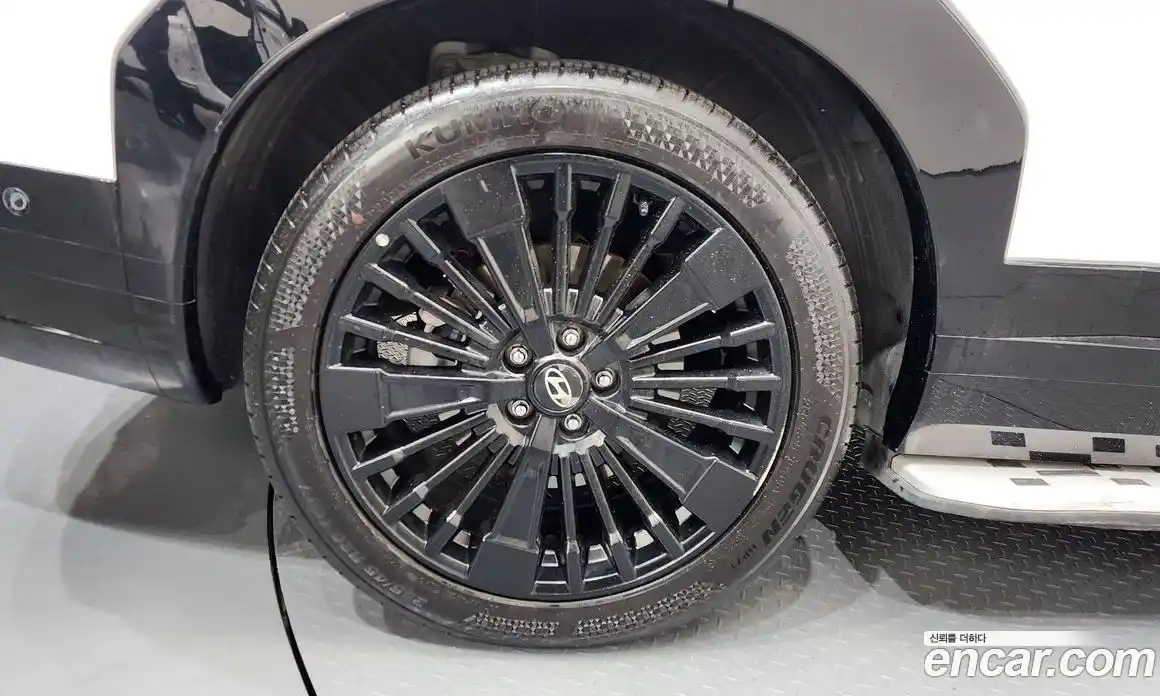 Hyundai Santa Fe 2023 1.6 Автомат в Москве № 1171447, фото 5