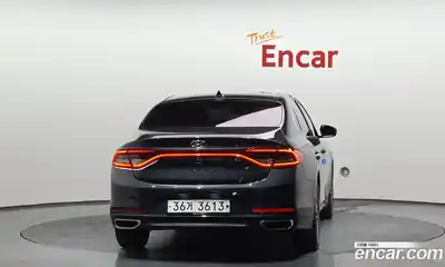 Hyundai Grandeur 2018 2.4 Автомат в Москве № 1171457, миниатюра 4