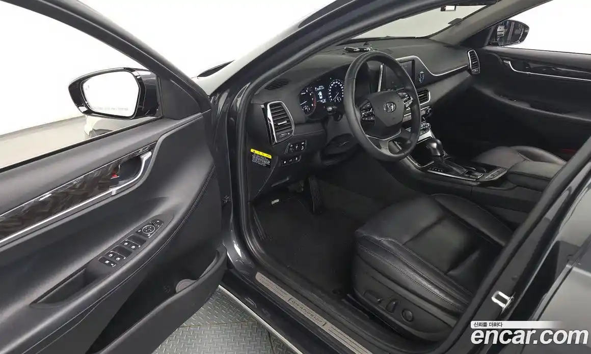 Hyundai Grandeur 2018 2.4 Автомат в Москве № 1171457, фото 10