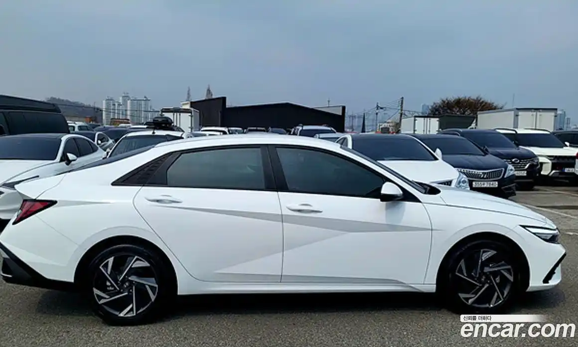 Hyundai Avante 2024 1.6 гидро в Москве, фото 18