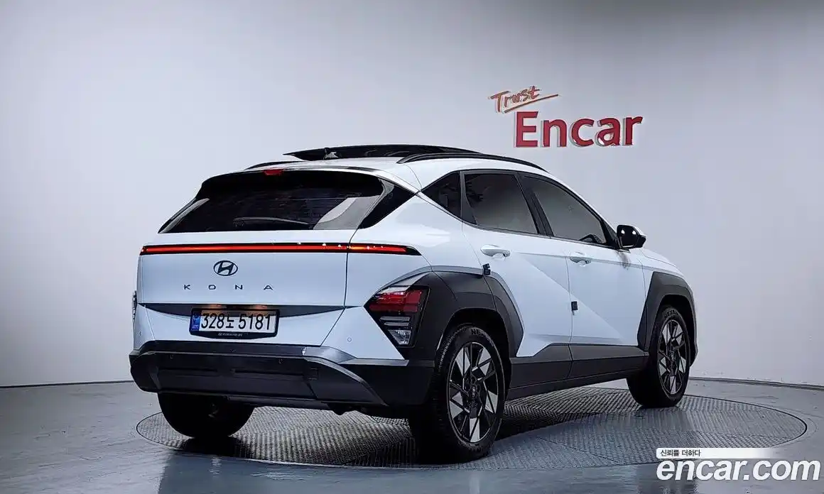 Hyundai Kona 2023 1.6 Автомат в Москве № 1171500, фото 1