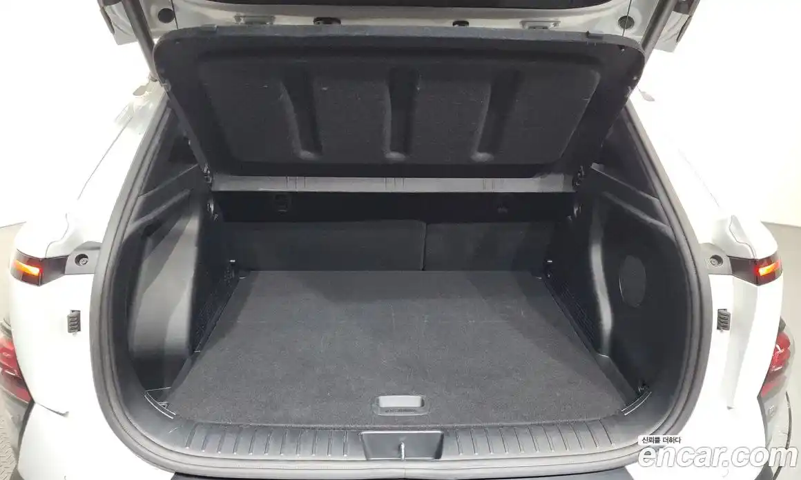 Hyundai Kona 2023 1.6 Автомат в Москве № 1171500, фото 19