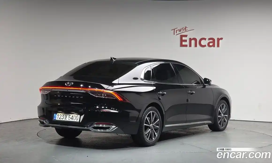 Hyundai Grandeur 2022 2.5 гидро в Москве № 1171662, фото 1
