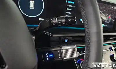 Hyundai Santa Fe 2024 1.6 Автомат в Москве № 1171780, миниатюра 9