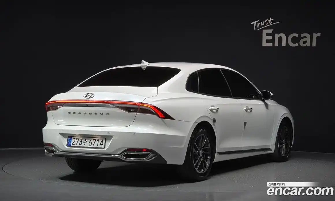 Hyundai Grandeur 2021 2.5 Автомат в Москве № 1171795, фото 2