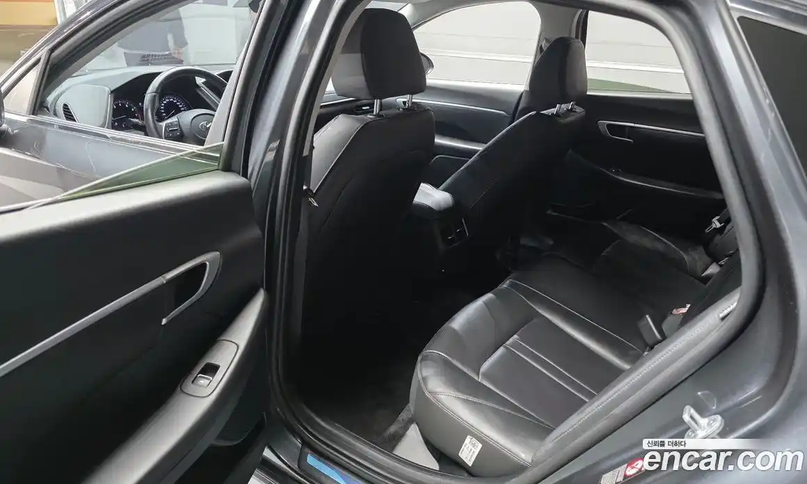 Hyundai Sonata 2019 2.0 Автомат в Москве № 1171902, фото 11