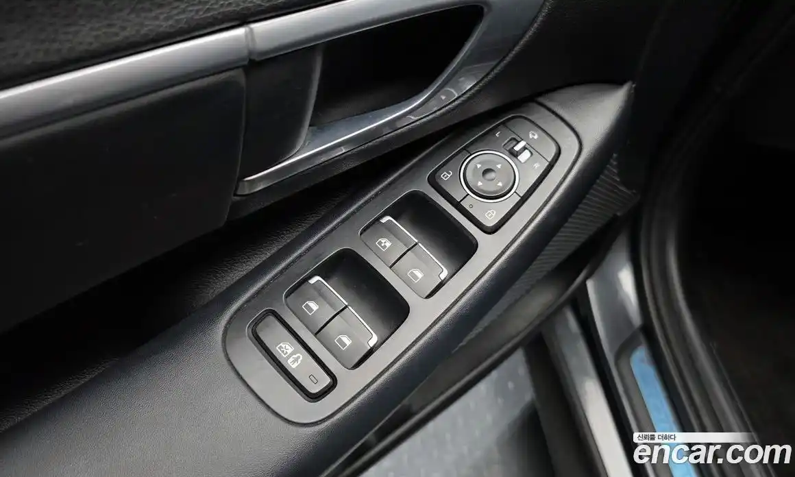 Hyundai Sonata 2019 2.0 Автомат в Москве № 1171902, фото 14