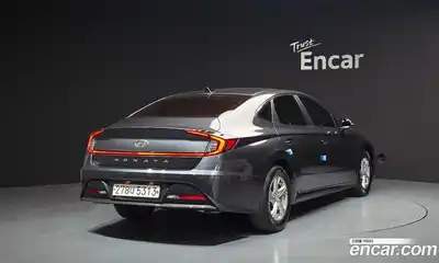 Hyundai Sonata 2019 2.0 Автомат в Москве № 1171902, миниатюра 2