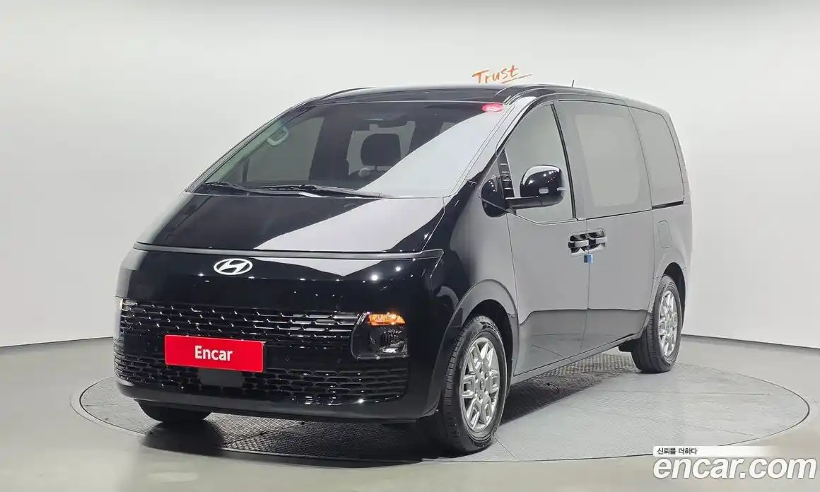 Hyundai Staria 2025 1.6 Автомат в Москве № 1171940, фото 1