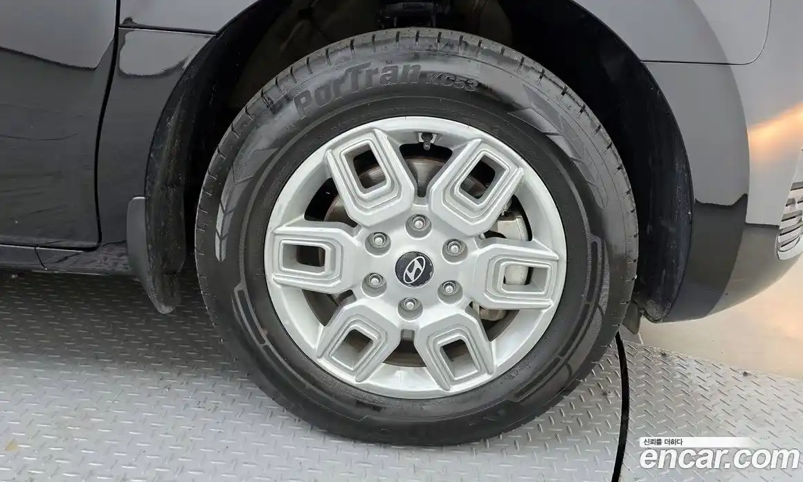 Hyundai Staria 2025 1.6 Автомат в Москве № 1171940, фото 5