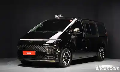 Hyundai Staria L3.5 Lounge 9-Seater Prestige