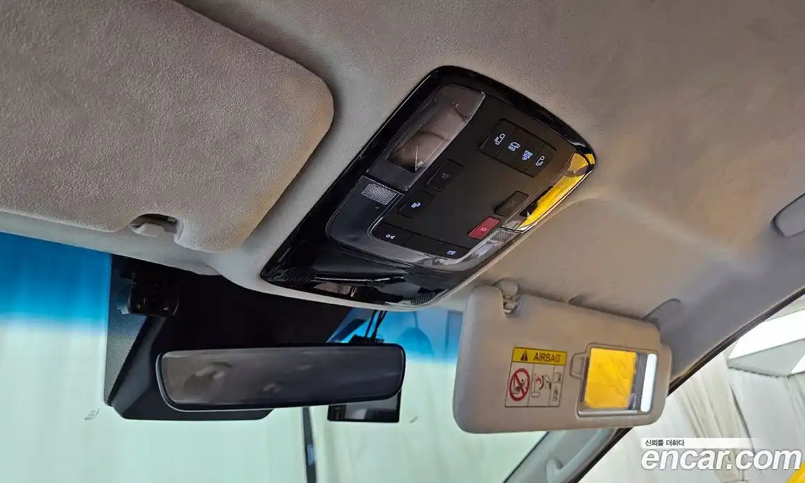 Hyundai Staria 2024 3.5 Автомат в Москве № 1171984, фото 14