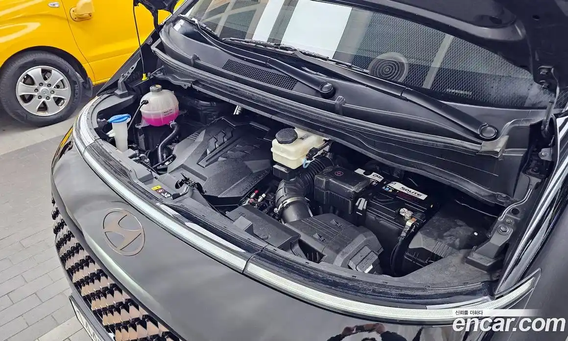 Hyundai Staria 2024 3.5 Автомат в Москве № 1171984, фото 20