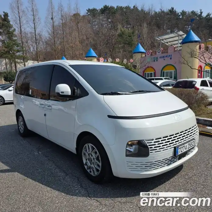 Hyundai Staria 2024 2.2 Автомат в Москве № 1171988, фото 3