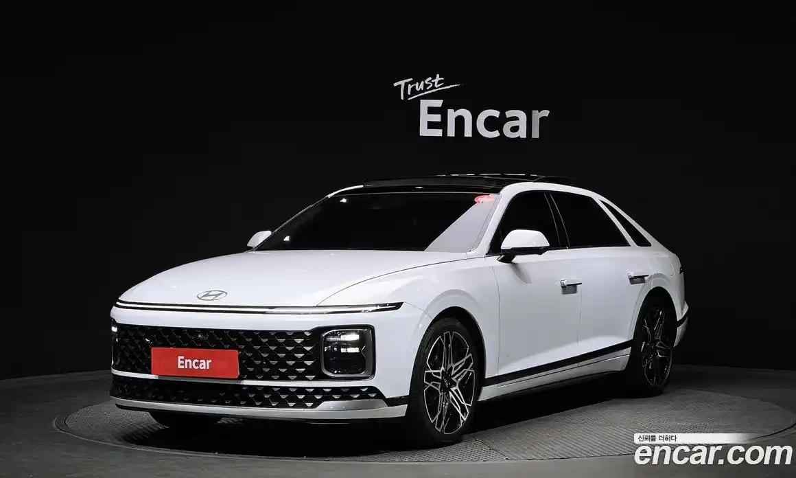 Hyundai Grandeur 2023 1.6 Автомат в Москве № 1172077, фото 1