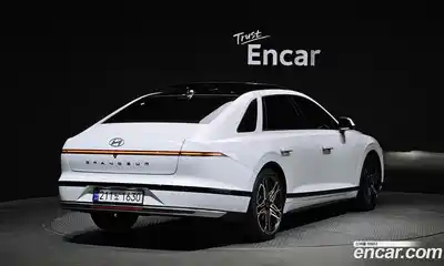 Hyundai Grandeur 2023 1.6 Автомат в Москве № 1172077, миниатюра 2