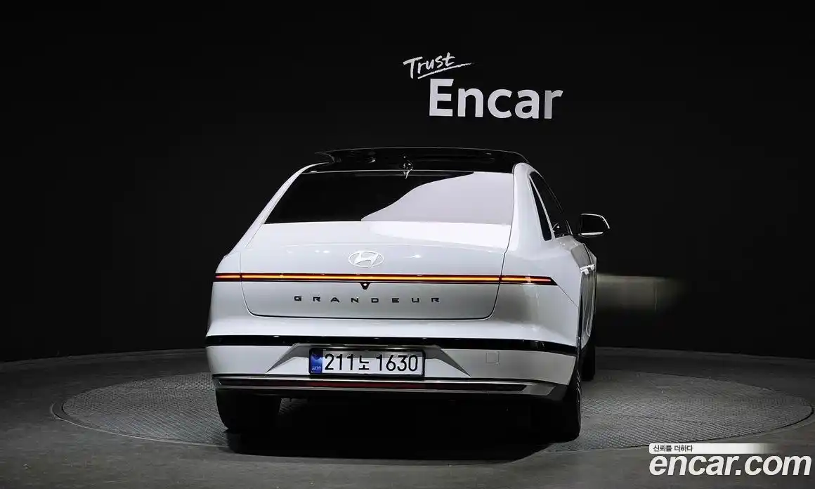 Hyundai Grandeur 2023 1.6 Автомат в Москве № 1172077, фото 4