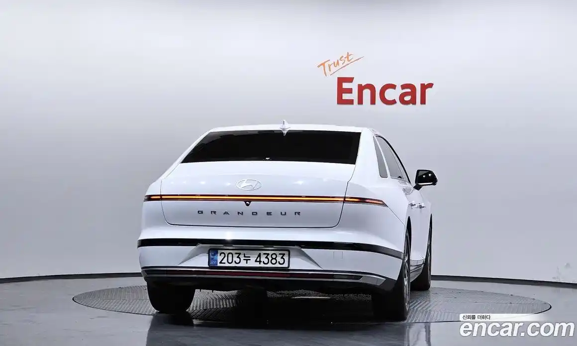 Hyundai Grandeur 2023 1.6 Автомат в Москве № 1172098, фото 4