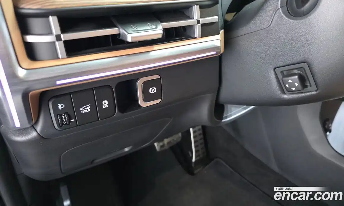 Hyundai Santa Fe 2023 2.5 Автомат в Москве № 1172103, фото 13