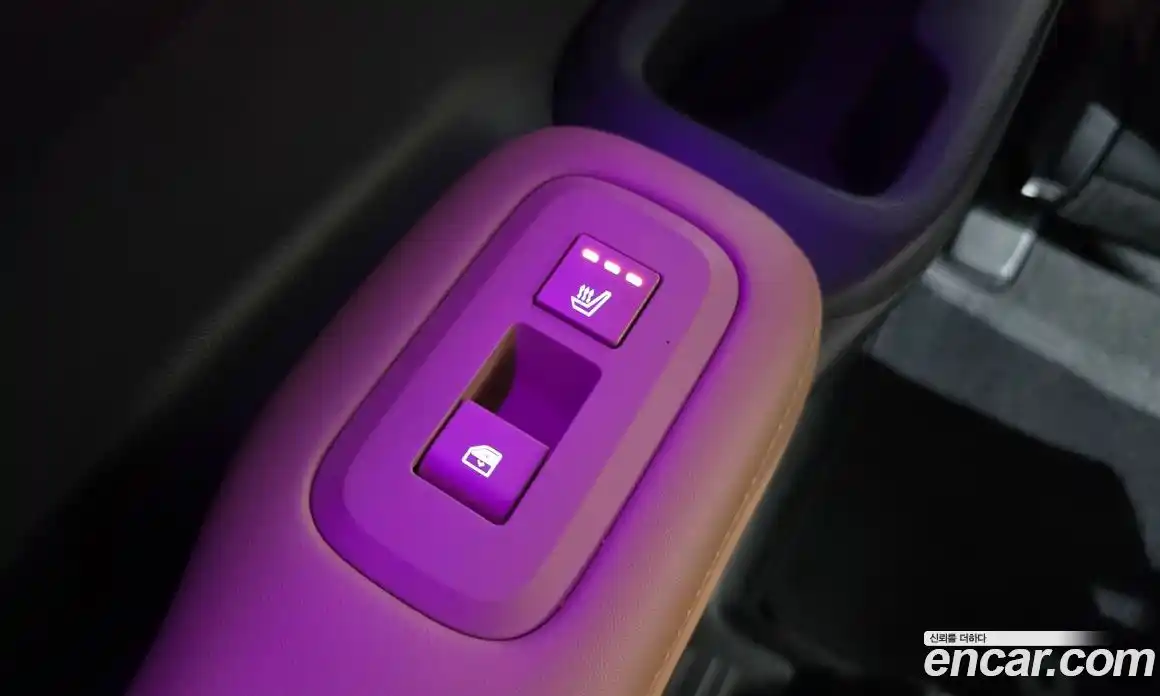 Hyundai Santa Fe 2023 2.5 Автомат в Москве № 1172103, фото 18