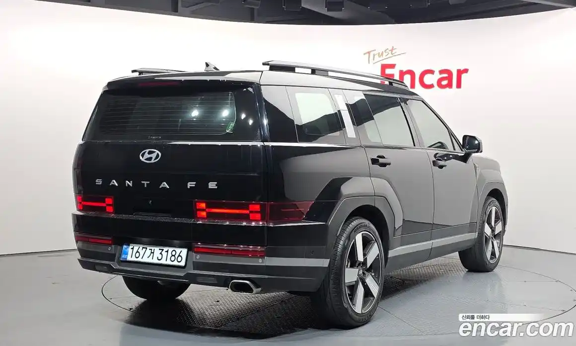 Hyundai Santa Fe 2023 2.5 Автомат в Москве № 1172103, фото 2