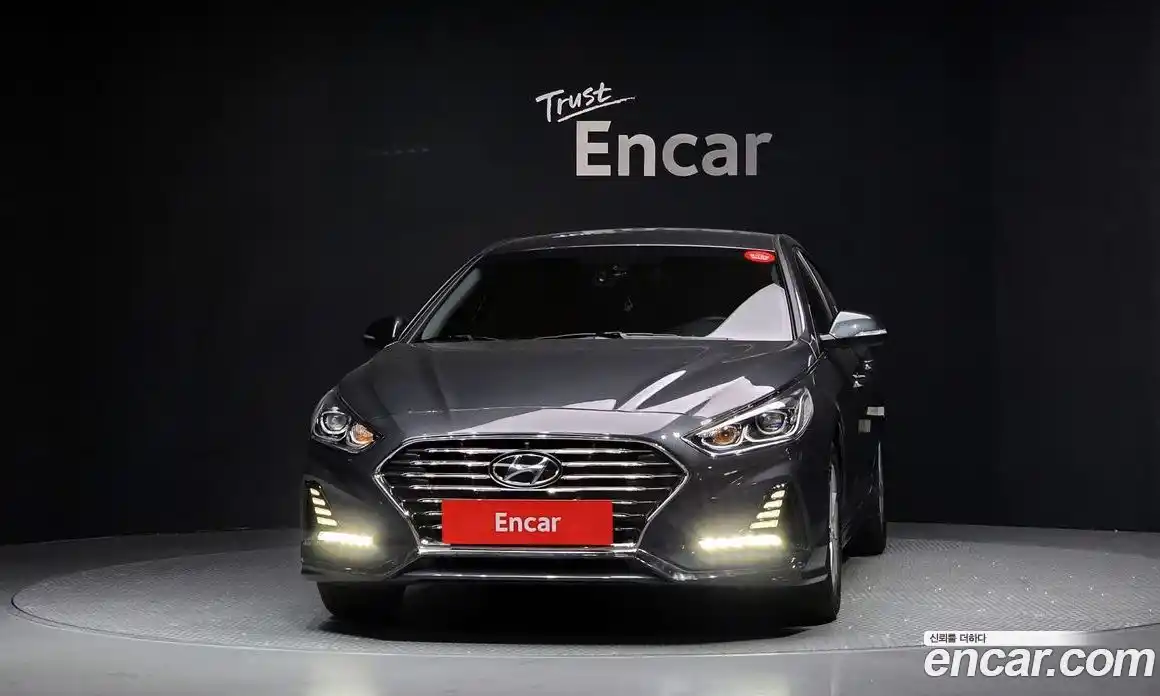 Hyundai Sonata 2018 2.0 Автомат в Москве № 1172112, фото 3