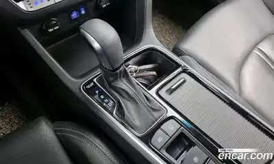 Hyundai Sonata 2018 2.0 Автомат в Москве № 1172112, миниатюра 9