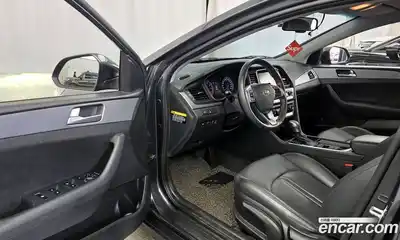 Hyundai Sonata 2018 2.0 Автомат в Москве № 1172112, миниатюра 10