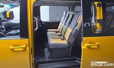 Hyundai Staria 2023 3.5 Автомат в Москве № 1172119, миниатюра 11