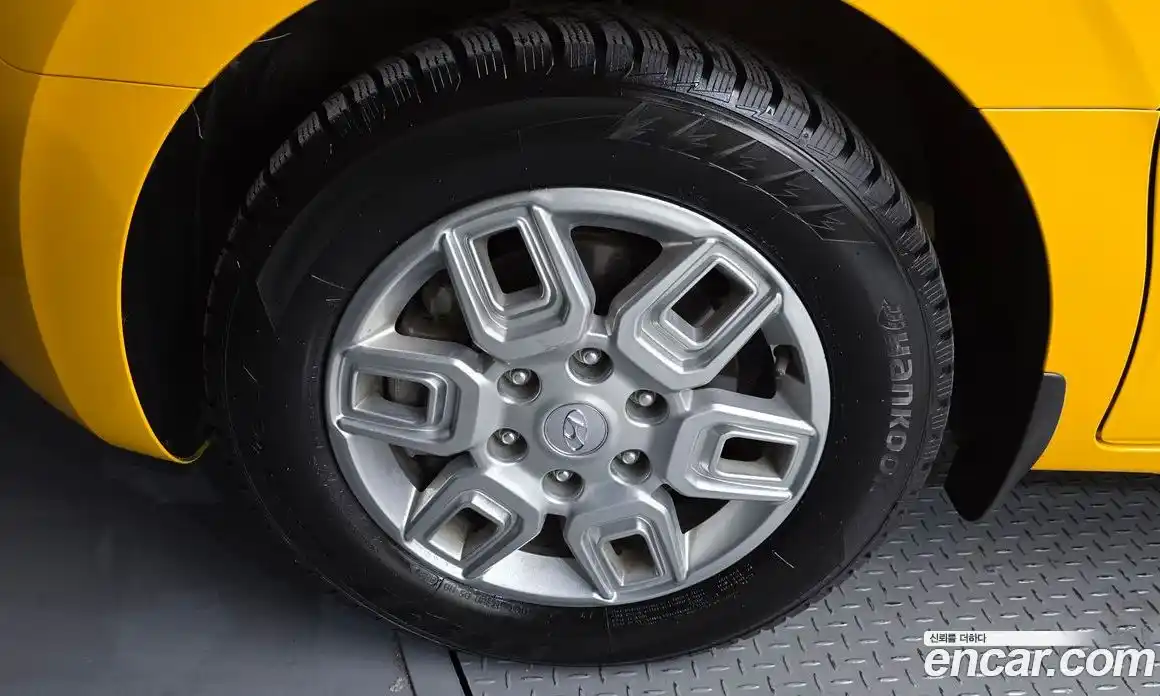 Hyundai Staria 2023 3.5 Автомат в Москве № 1172119, фото 5