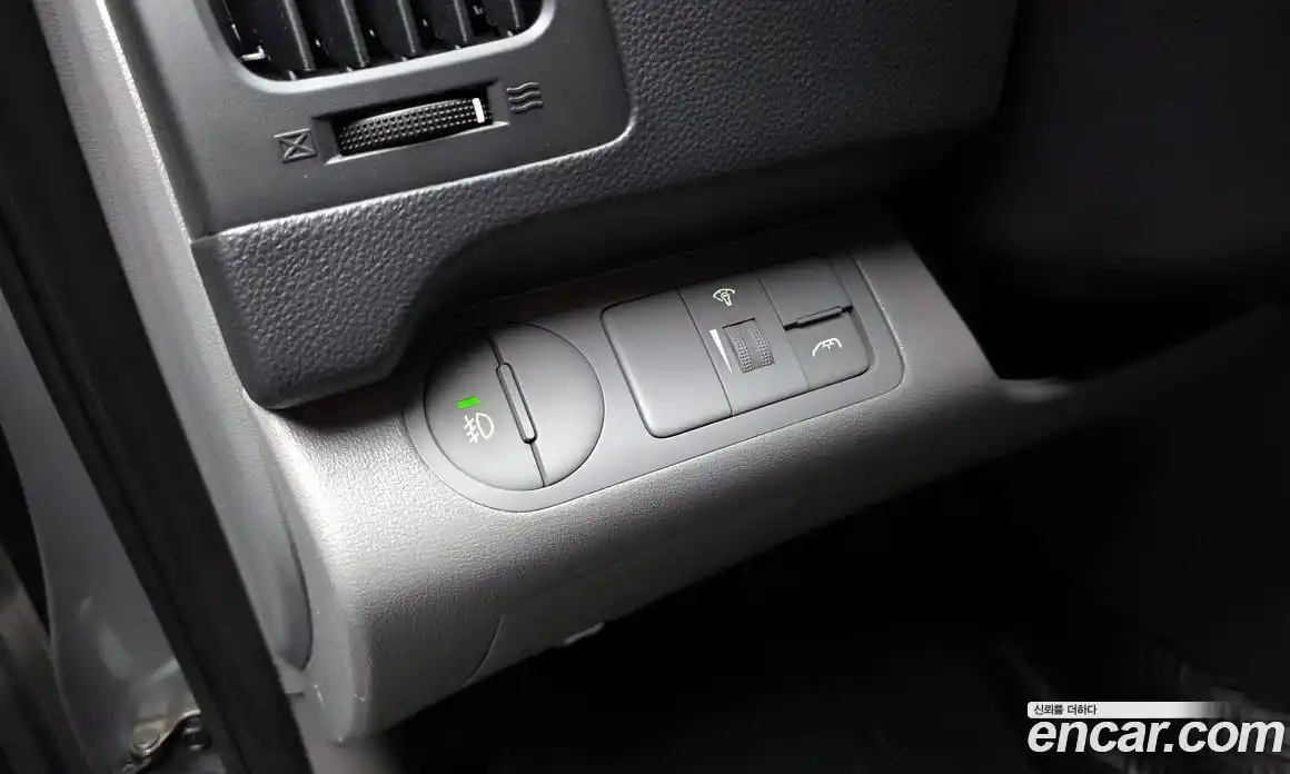 Hyundai Starex 2013 2.5 Автомат в Москве № 1172129, фото 17