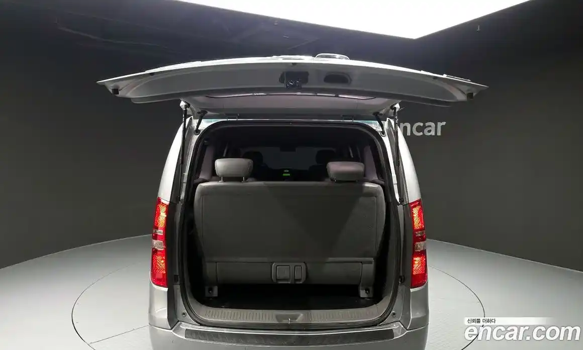 Hyundai Starex 2013 2.5 Автомат в Москве № 1172129, фото 20