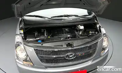 Hyundai Starex 2013 2.5 Автомат в Москве № 1172129, миниатюра 6