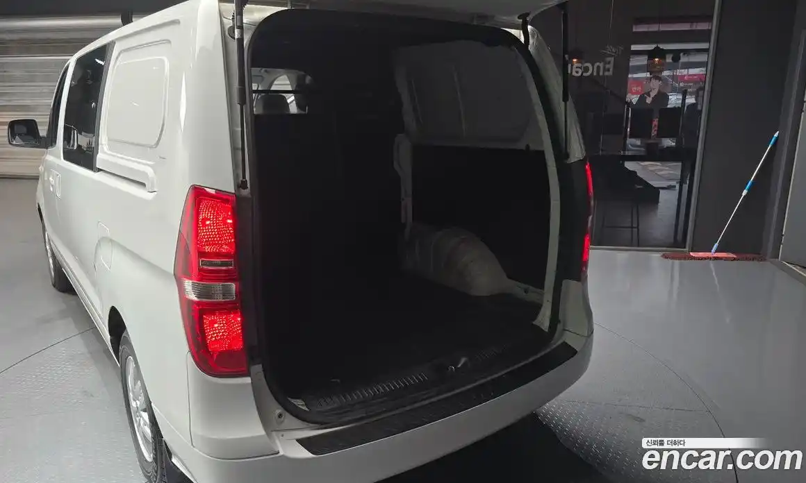 Hyundai Starex 2020 2.5 Автомат в Москве № 1172151, фото 20