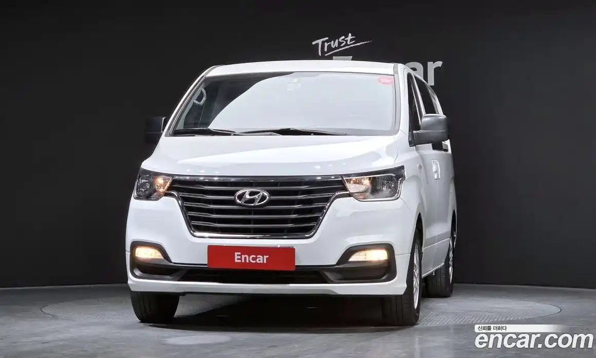 Hyundai Starex 2020 2.5 Автомат в Москве № 1172151, фото 3