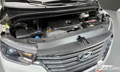 Hyundai Starex 2020 2.5 Автомат в Москве № 1172151, миниатюра 6