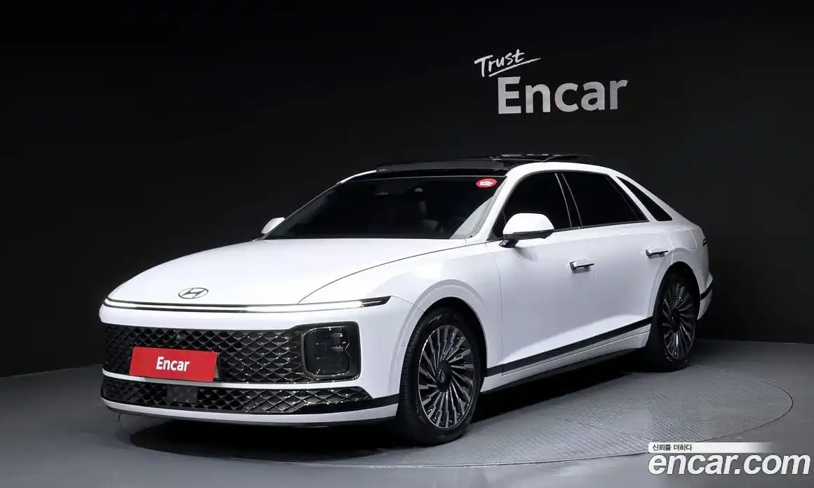 Hyundai Grandeur 2023 1.6 Автомат в Москве № 1172175, фото 1