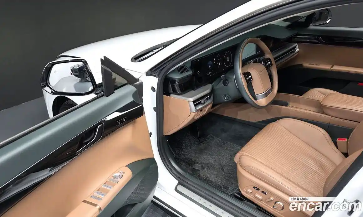 Hyundai Grandeur 2023 1.6 Автомат в Москве № 1172175, фото 11