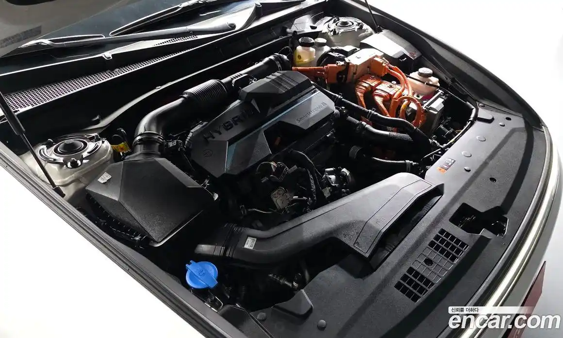 Hyundai Grandeur 2023 1.6 Автомат в Москве № 1172175, фото 6