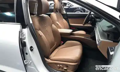 Hyundai Grandeur 2023 1.6 Автомат в Москве № 1172175, миниатюра 10