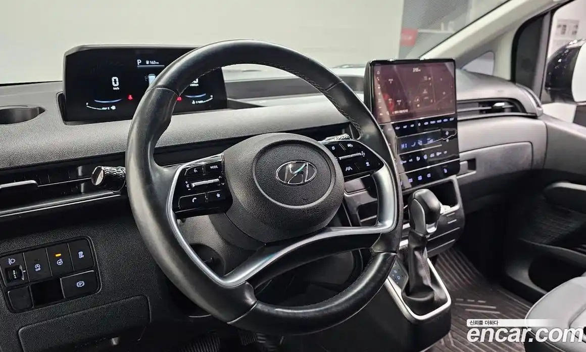 Hyundai Staria 2023 2.2 Автомат в Москве № 1172183, фото 12