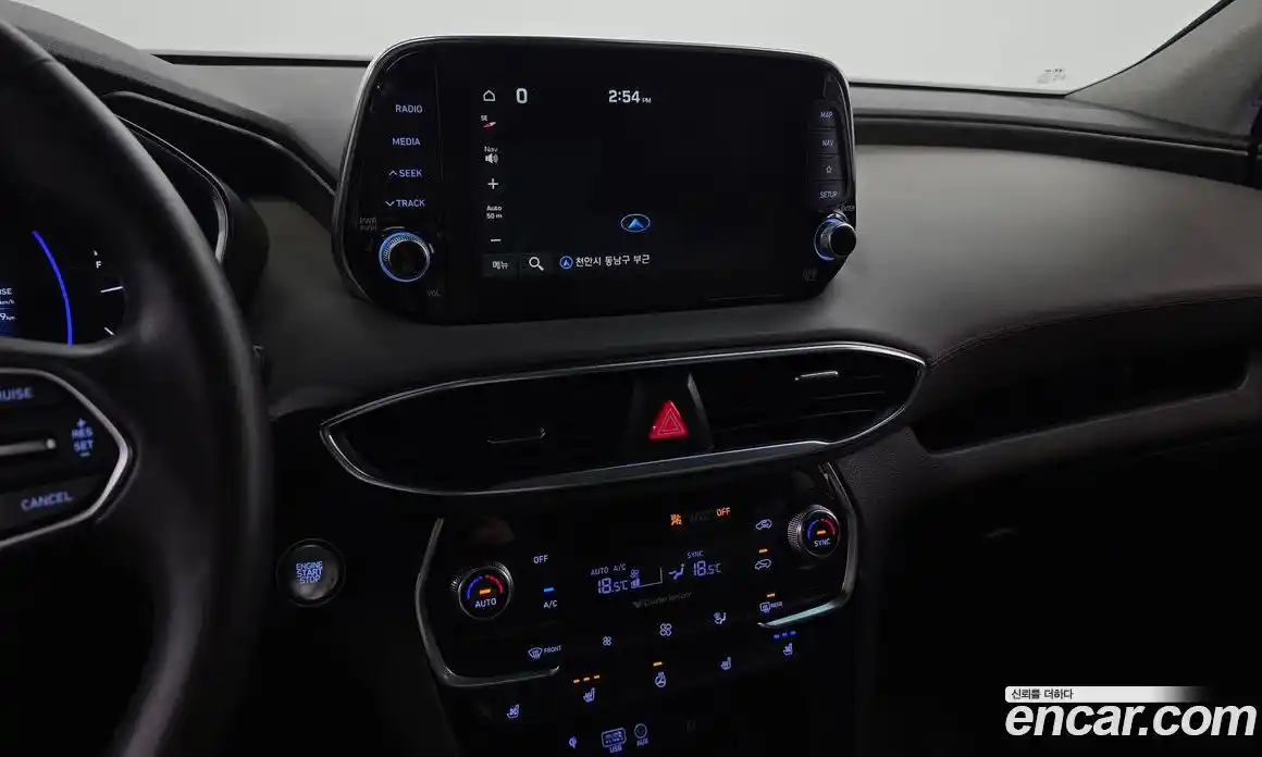 Hyundai Santa Fe 2018 2.0 Автомат в Москве № 1172189, фото 14