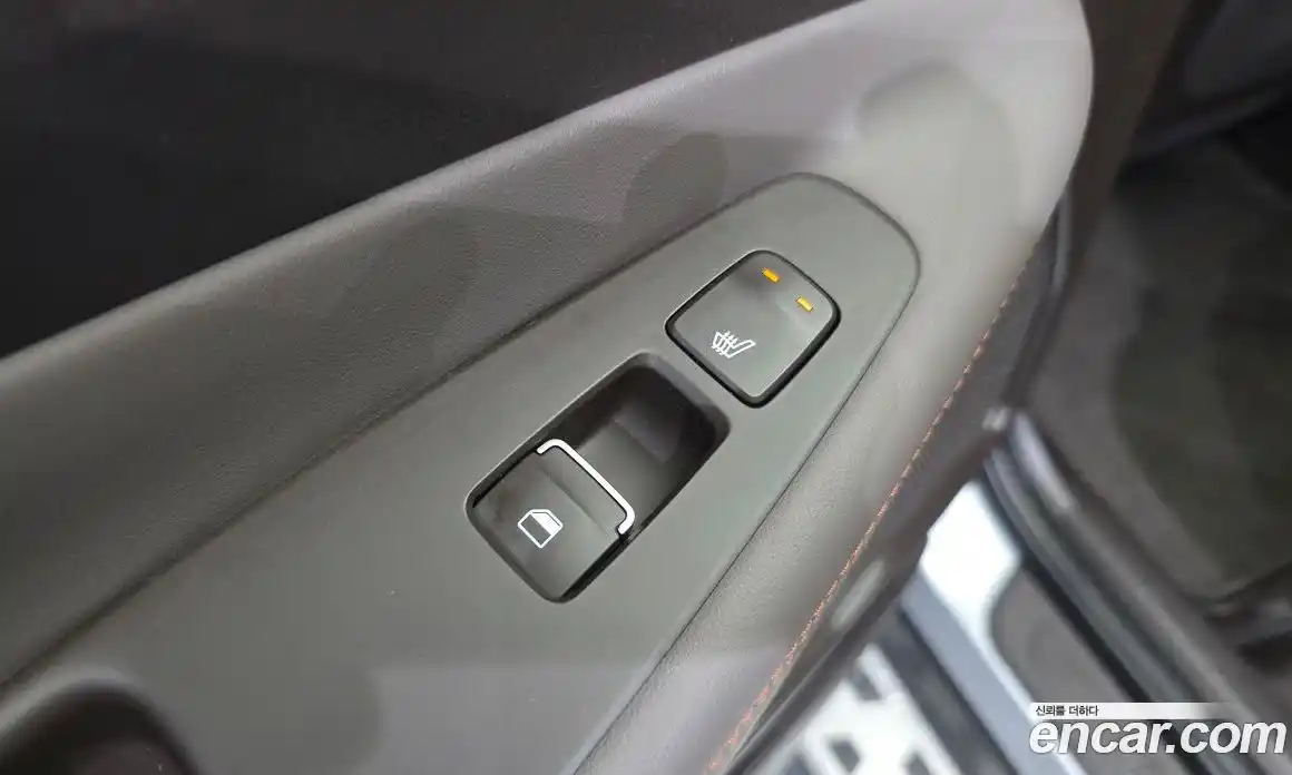 Hyundai Santa Fe 2018 2.0 Автомат в Москве № 1172189, фото 17