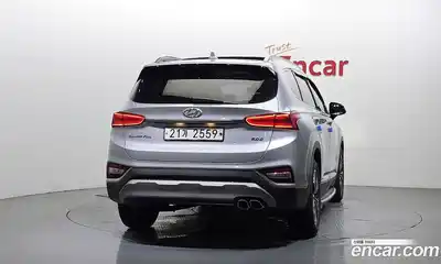 Hyundai Santa Fe 2018 2.0 Автомат в Москве № 1172189, миниатюра 4