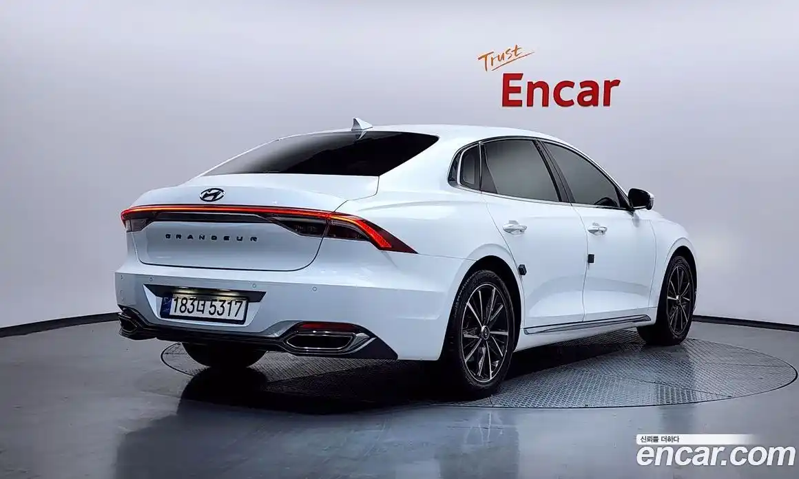 Hyundai Grandeur 2021 2.5 Автомат в Москве № 1172197, фото 1