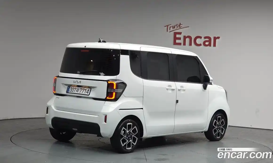 Kia Ray 2025 1.0 Автомат в Москве № 1172361, фото 1