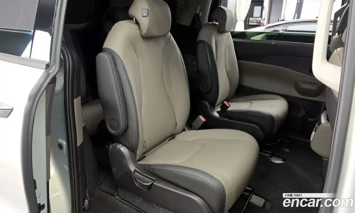 Kia Canival 2025 2.2 Автомат в Москве № 1172371, фото 11