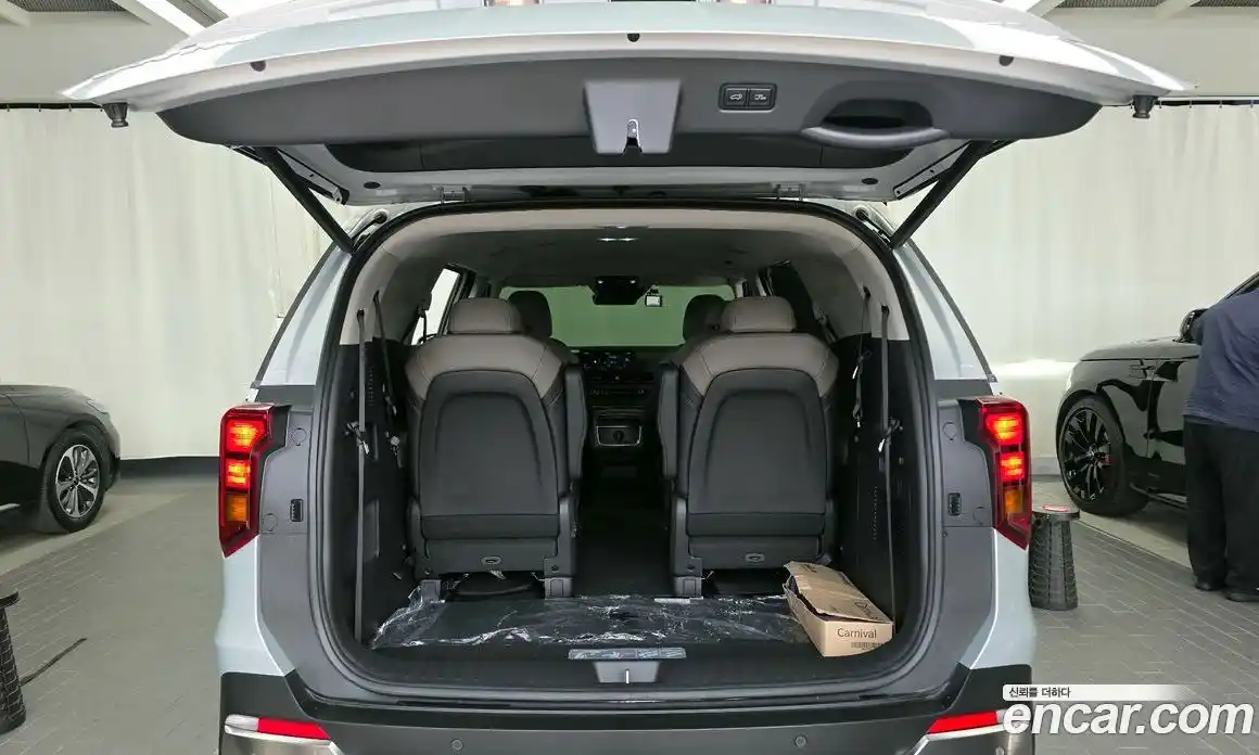 Kia Canival 2025 2.2 Автомат в Москве № 1172371, фото 19